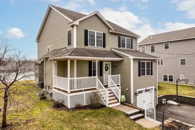18 Washington Dr 1