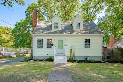69 Whitney Ave
