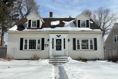82 Prospect St