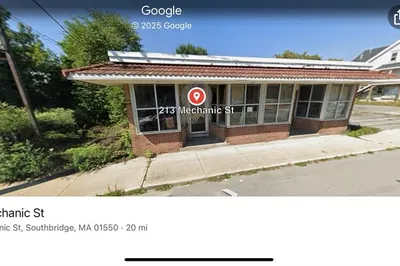 211-213 Mechanic Street