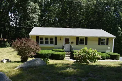 165 Prescott Rd 1