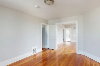 346 Chelsea Street #2