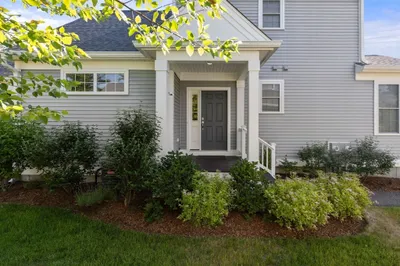 44 Mariners Way #44 1
