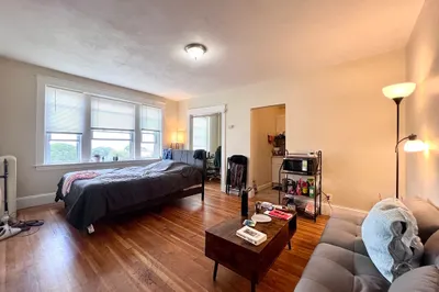 1607 Commonwealth Ave #33 1
