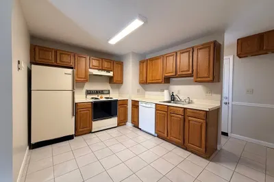 19 Maple Ave #3