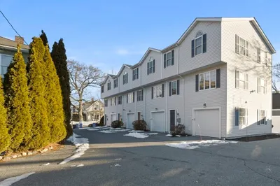 25 Ash St #3 1