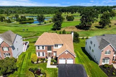 15 Fairways Ln 1