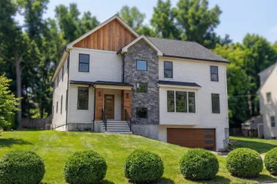 135 Hartman Rd 1