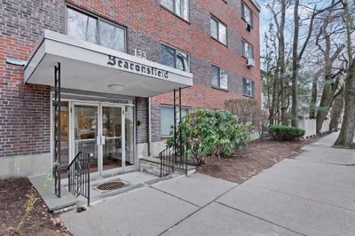 133 Beaconsfield Rd #44 1