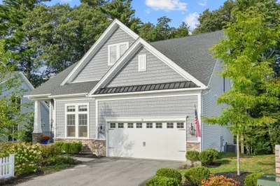 38 Barnes Blvd #23 1