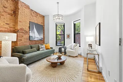 370 Columbus Ave #2 1