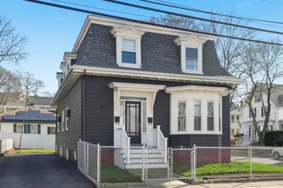 55 Lovers Leap Ave