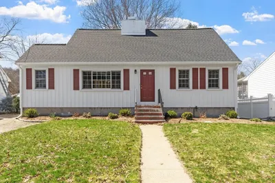 126 Pleasant Street