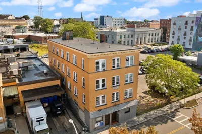 374-378 Washington St 1