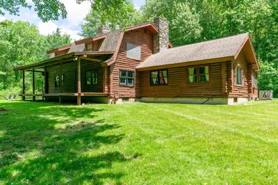 55 Foster Hill Rd 1