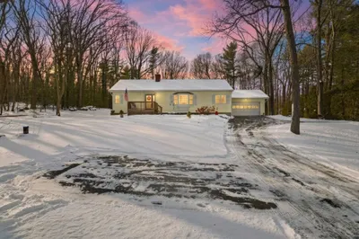 9 E Hill Rd