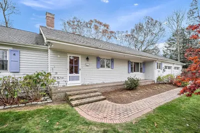 24 Beechwood Rd 1