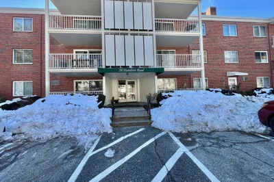 20 Hamilton Rd #201