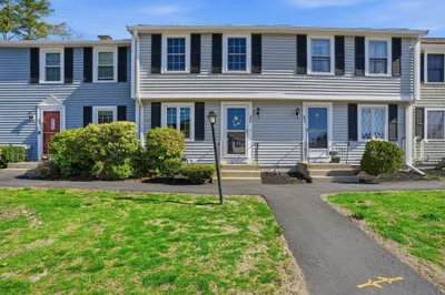 848 Plain Street #32 1