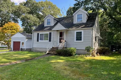 147 Center St 1