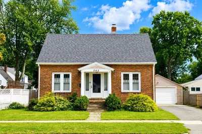 245 Plumtree Rd 1