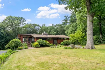 64 Woodside Rd 1