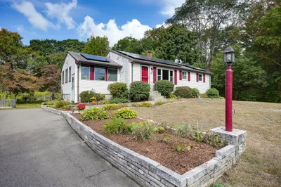 82 Wedgewood Dr 1