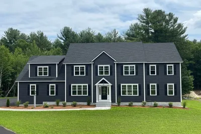 37 Paugus Trail 1