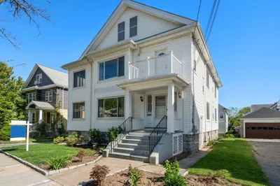 84 Lake Street 1