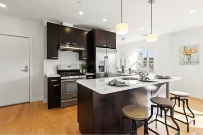65 Beacon St #401