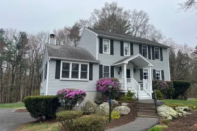 27 Riverwood Drive 1