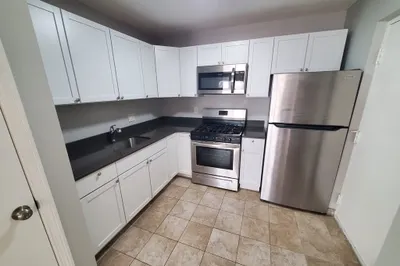 215 Pearl Street #10