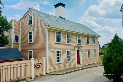 6 Lee Street 1