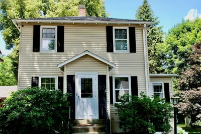 27 Spring St