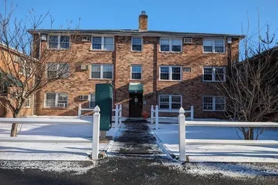 160 Tyngsboro Road #19 1