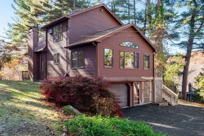 4 Wellington Rd.