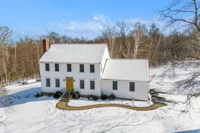 306 Long Hill Rd 1
