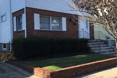 91 Hillsdale Rd #2