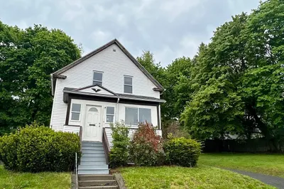 3 Gloucester Rd