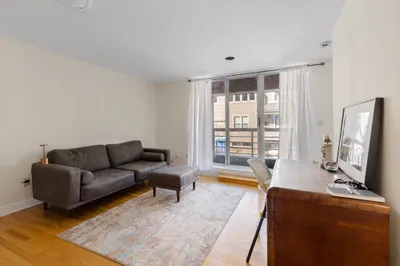 20 Chestnut St #210