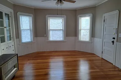 131 Barlow St #2