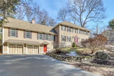 46 Fells Rd