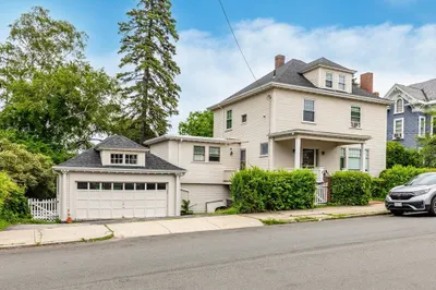 61 Highland Ave 1