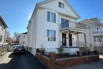 56 1st St #56