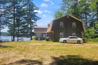 104 Prouty Ln