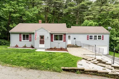 23 Reynolds Ave 1