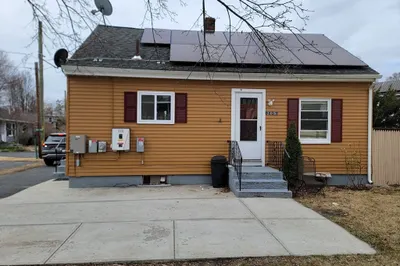 20-b Maple St 1
