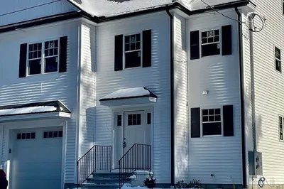 36 MontBatten Rd #B 1
