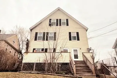25 Chapel St #3 1