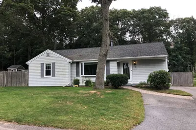 9 Silver Birch Ave